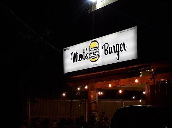 Mient's Burger
